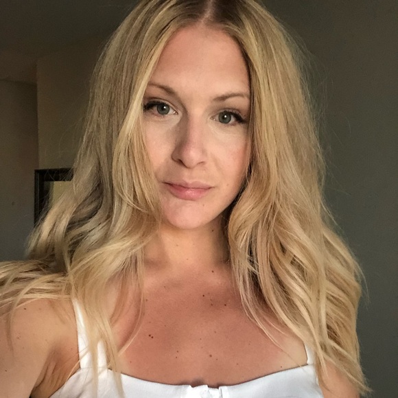 Meet your Posher, Gillian - Picture 1 of 1